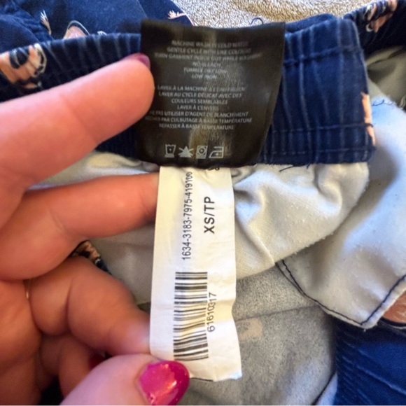 Zoo York navy blue with pink flamingos comfy easy shorts Size XS - Picture 7 of 8